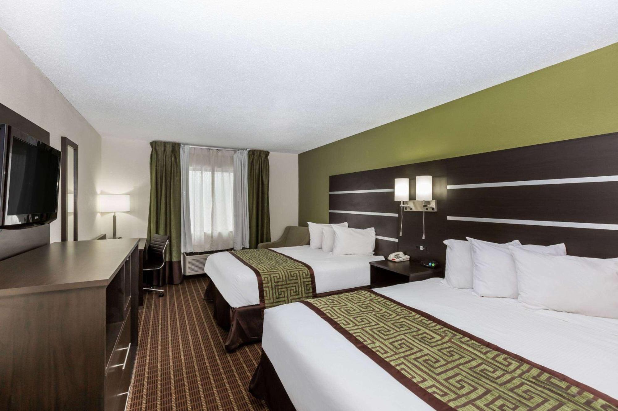 Baymont By Wyndham Louisville South I 65 Brooks Exterior foto